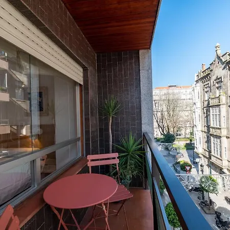 Elegante Apt. P/4 En El Centro De C/wifi 公寓 比戈