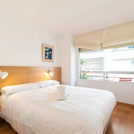 Elegante Apt. P/4 En El Centro De C/wifi 比戈