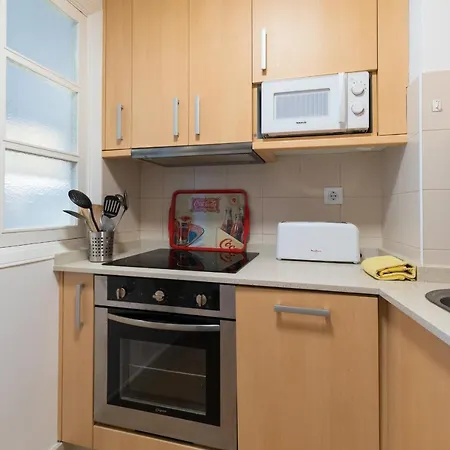 Elegante Apt. P/4 En El Centro De C/wifi * ויגו