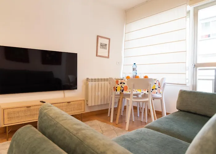 דירה Elegante Apt. P/4 En El Centro De C/wifi ויגו